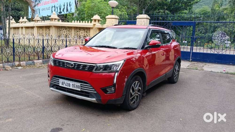 Mahindra Xuv300 W8, 2022, Petrol