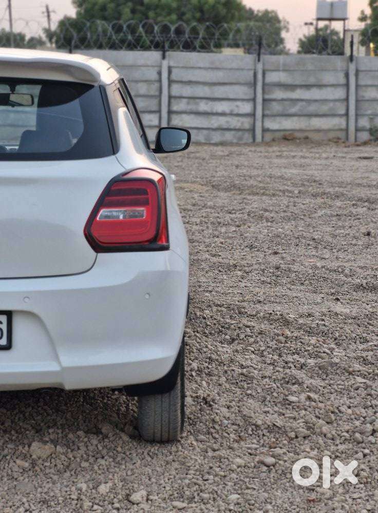 Maruti Suzuki Swift Vxi + Manual, 2021, Petrol