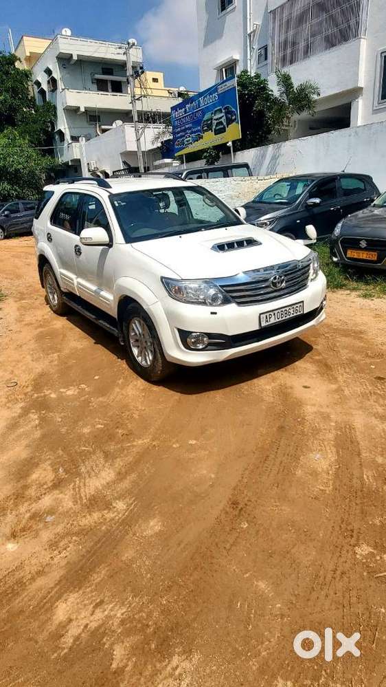 Toyota Fortuner 4x2 4 Speed At, 2012, Diesel