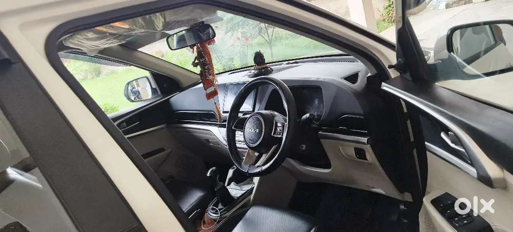 Kia Carens 1.5 Premium 2023