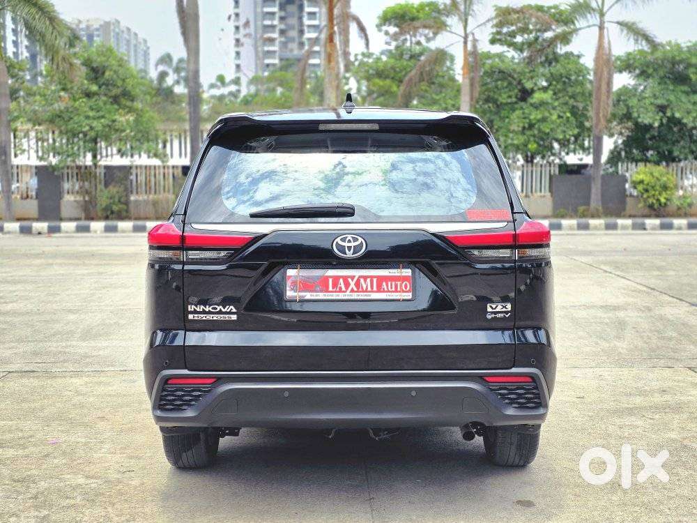 Toyota Innova Hycross 2.0 Vx Hybrid 8 Str, 2025, Cng & Hybrids