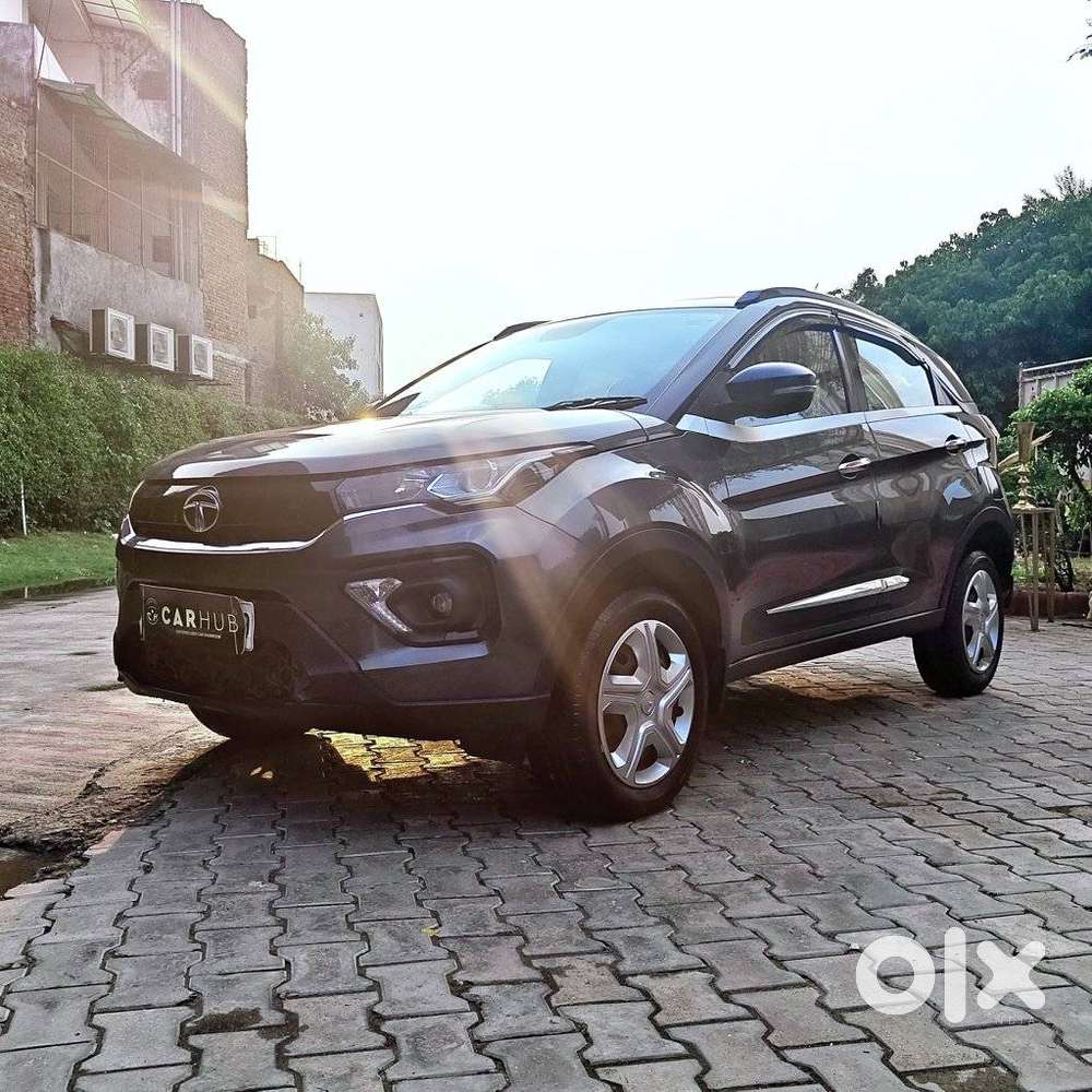 Tata Nexon 1.2 Revotron Xma Amt (s), 2022, Petrol