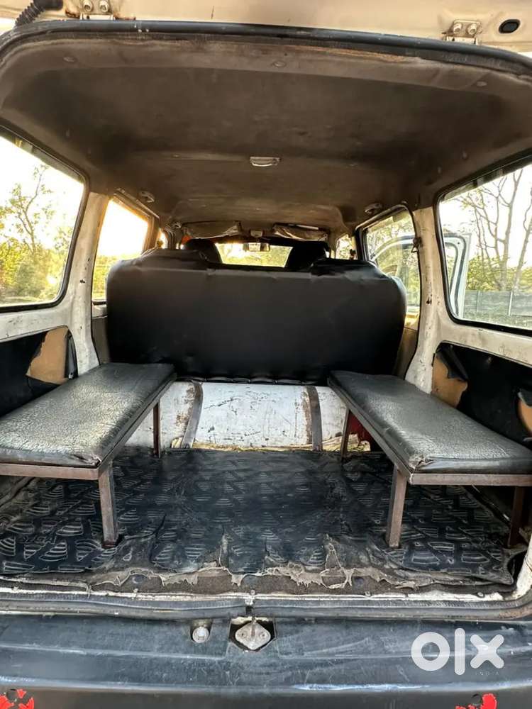 Maruti Suzuki Eeco 2017 2nd Owner Cng & Petrol 110000 Km Driven