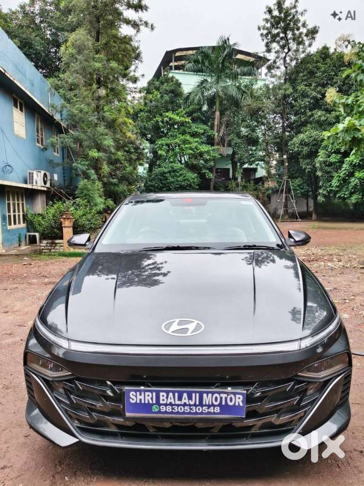 Hyundai Verna 1.5 Sx Ivt, 2025, Petrol