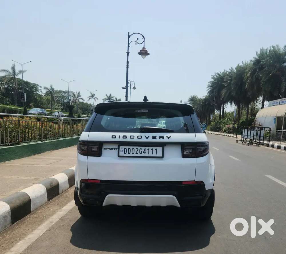Land Rover Discovery 2025 Diesel 16000 Km Driven