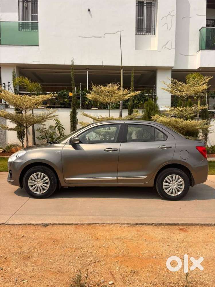 Maruti Suzuki Swift Dzire 1.2 Vxi Bsiv, 2017, Petrol