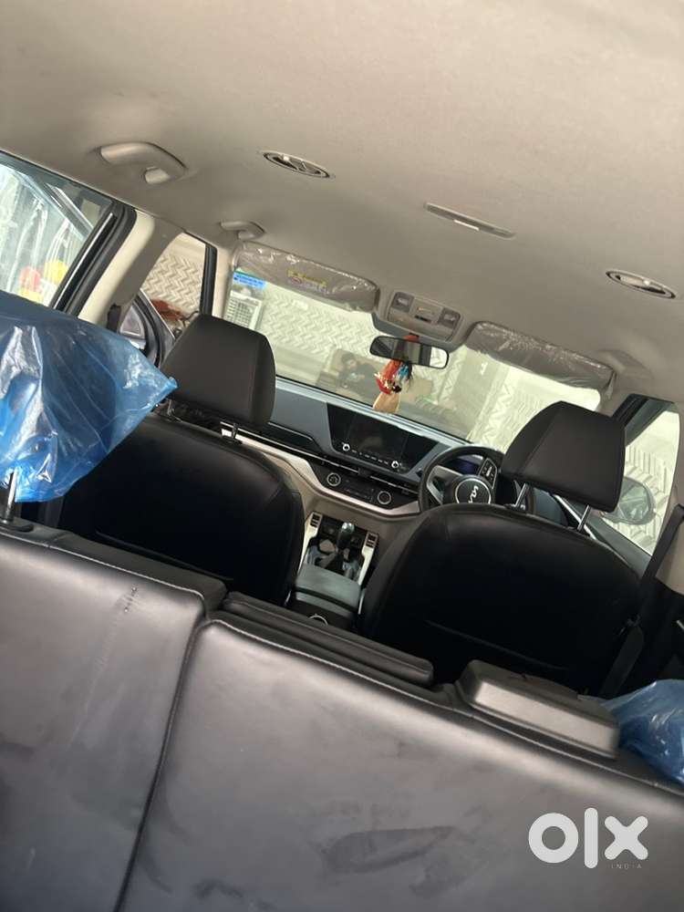 Kia Carens Petrol Manual 2025