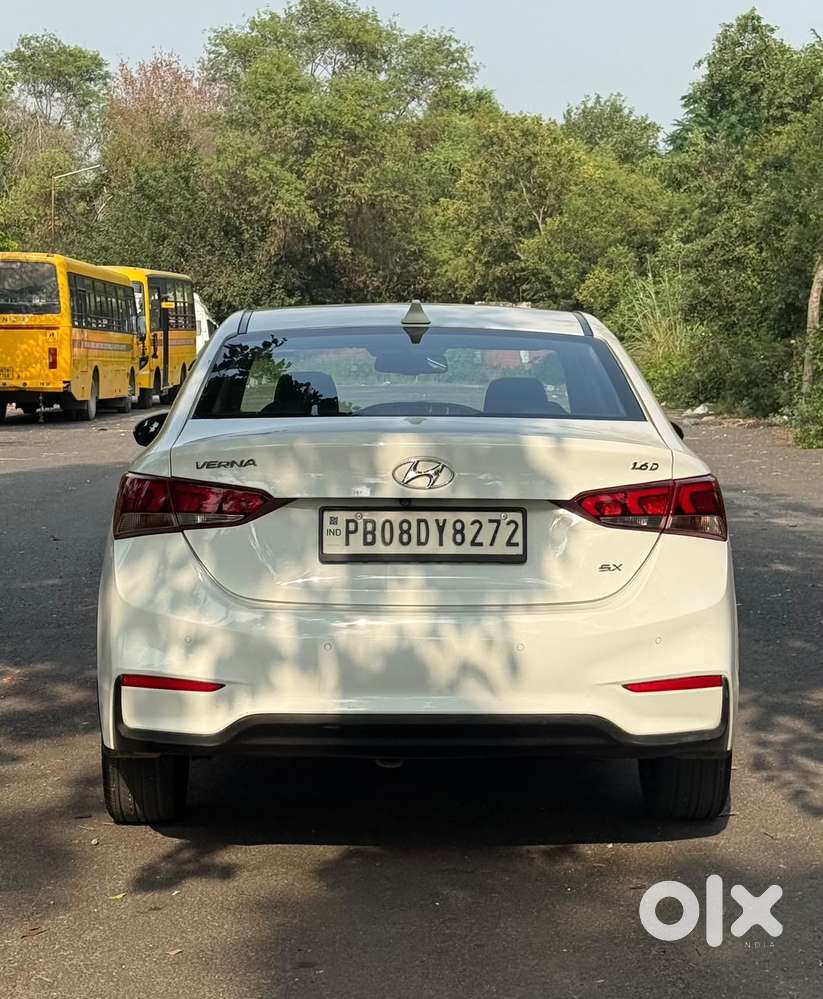 Hyundai Verna 1.4 Cx, 2014, Petrol