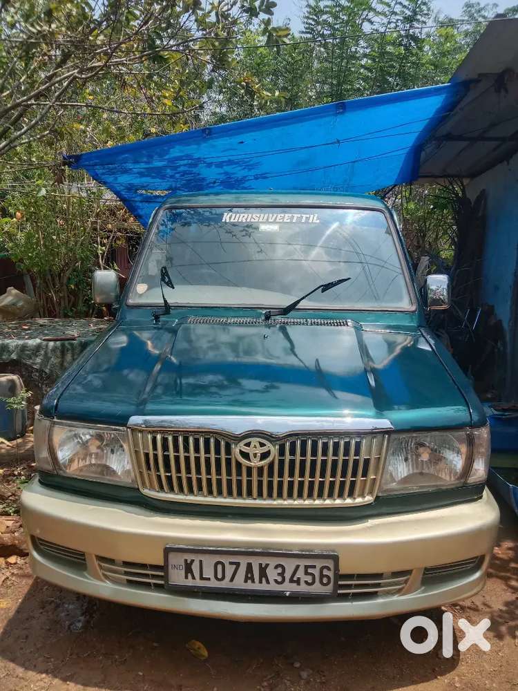 Toyota Qualis 2002 Diesel 371244 Km Driven