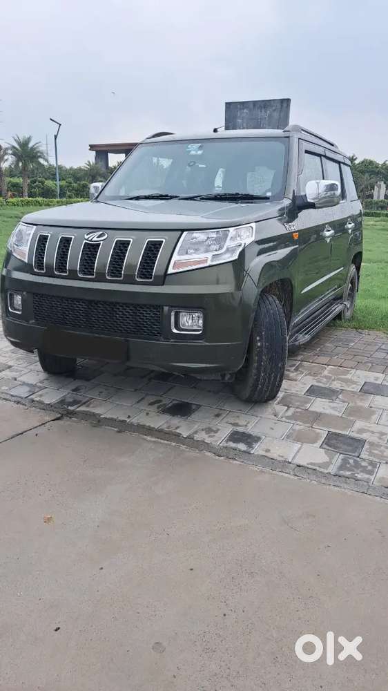 Mahindra Tuv 300 7 Seater T8 Diesel