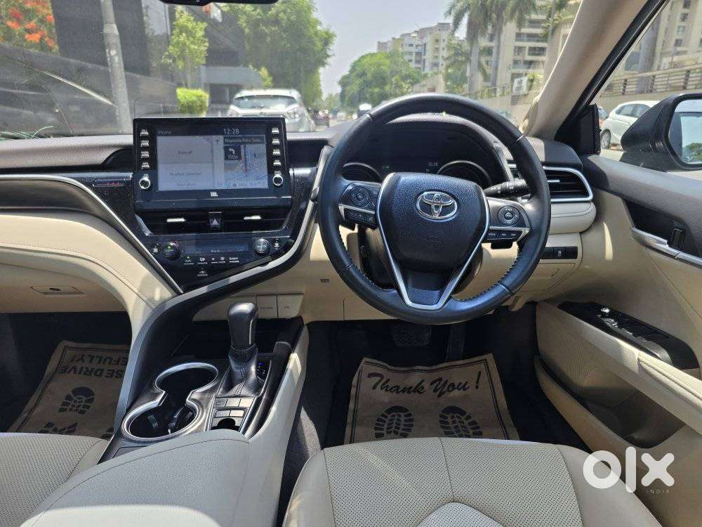 Toyota Camry Hybrid, 2024, Petrol