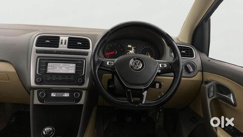 Volkswagen Vento 2013-2015 1.6 Highline, 2015, Petrol