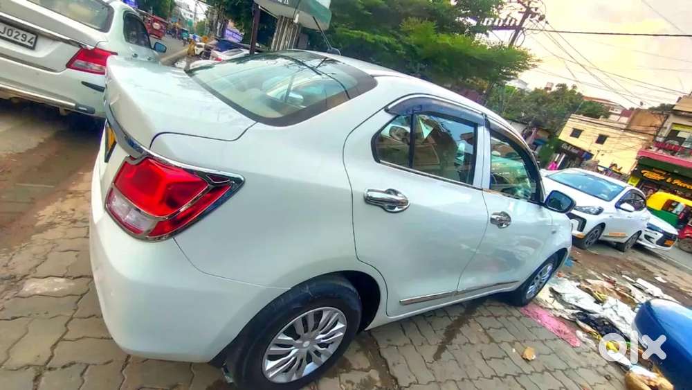 Maruti Suzuki Dzire 1.2 Vxi, 2024, Petrol