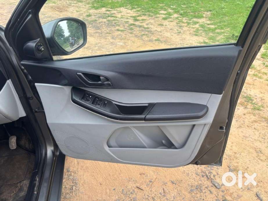 Tata Tiago 1.2 Revotron Xt (o), 2021, Petrol