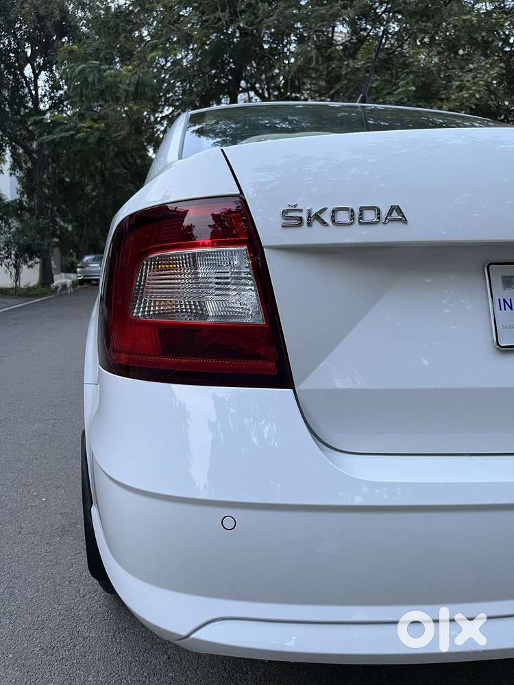 Skoda Rapid 1.0 Ambition Tsi At, 2020, Petrol