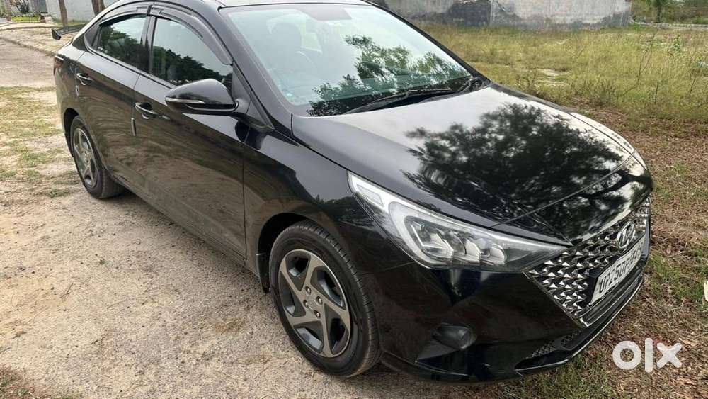 Hyundai Verna 2022 Petrol 76000 Km Driven