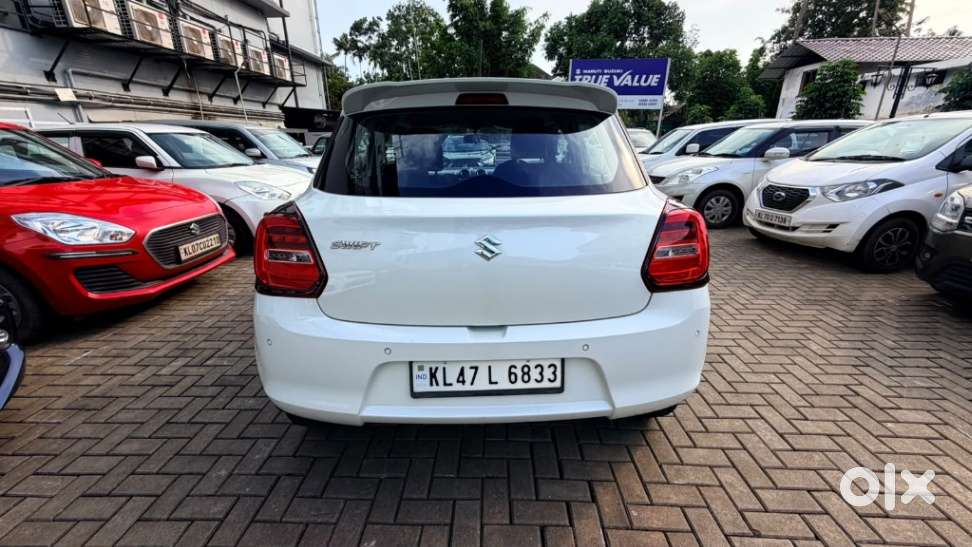 Maruti Suzuki Swift Vxi, 2023, Petrol