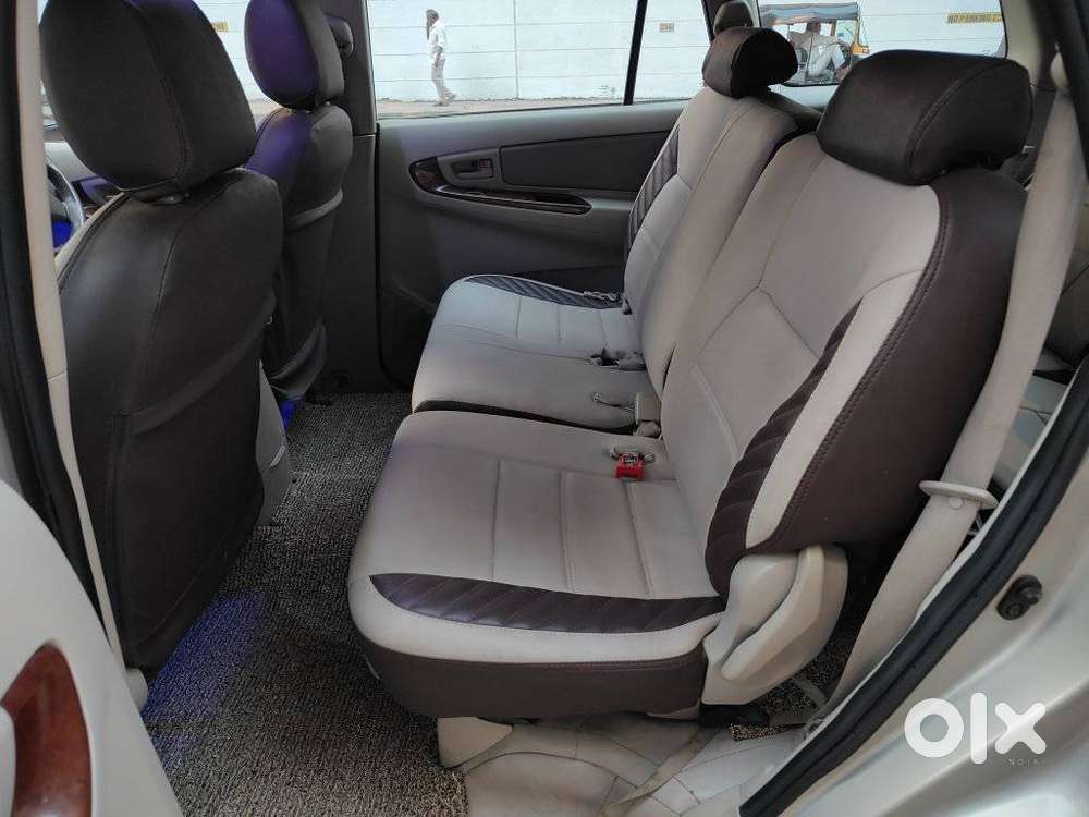 Toyota Innova 2.5 G (diesel) 8 Seater, 2014, Diesel
