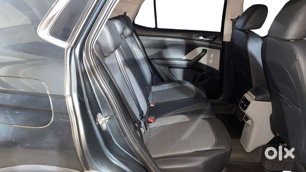 Skoda Kushaq 1.0 Tsi Style, 2023, Petrol