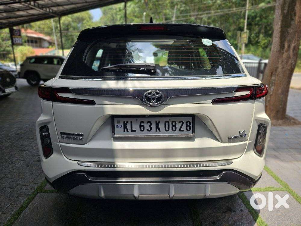 Toyota Urban Cruiser Hyryder 1.5 V Hybrid, 2024, Petrol