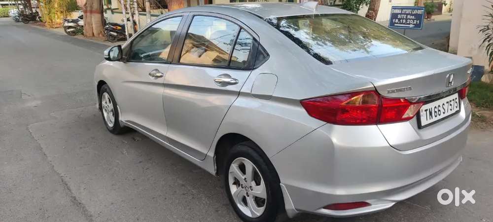 Honda City 1.5 V 2015