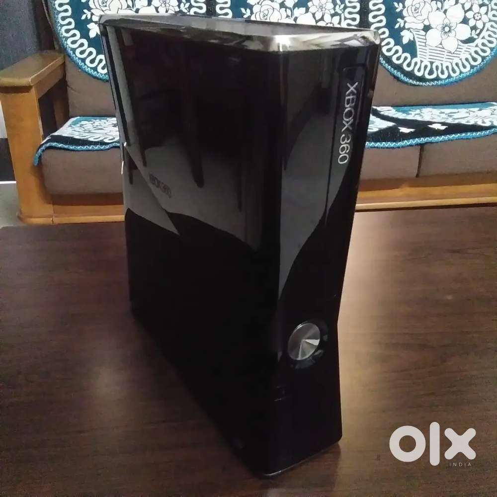 Imported Xbox 360 complete set with games Dvds.