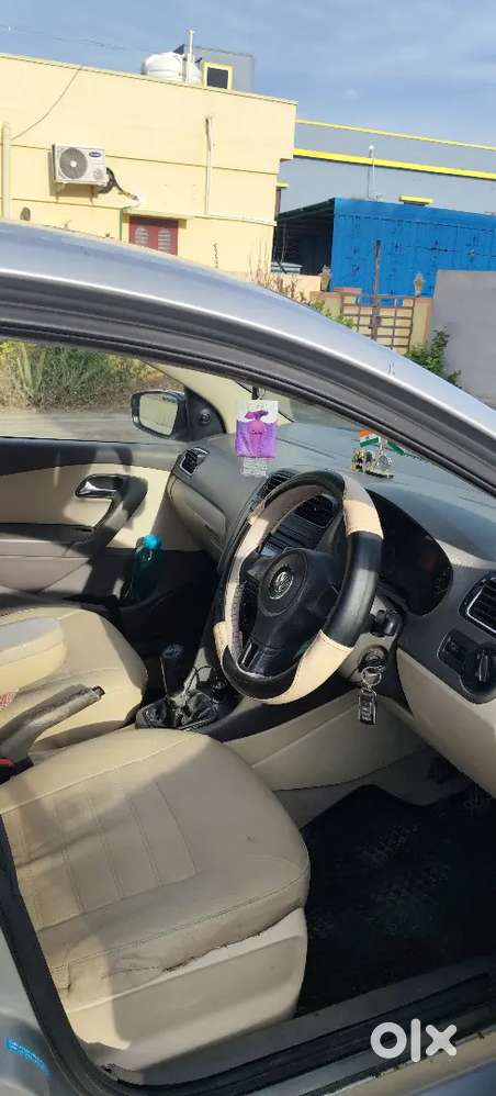 Volkswagen Vento Petrol Manual 2010