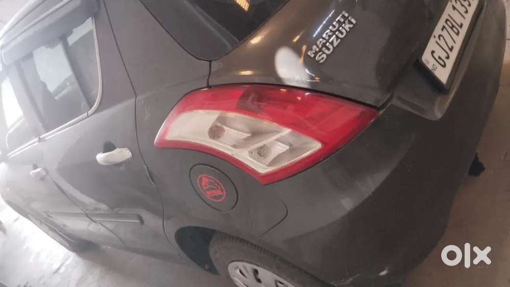 Maruti Suzuki Swift 2017 Petrol 70000 Km Driven