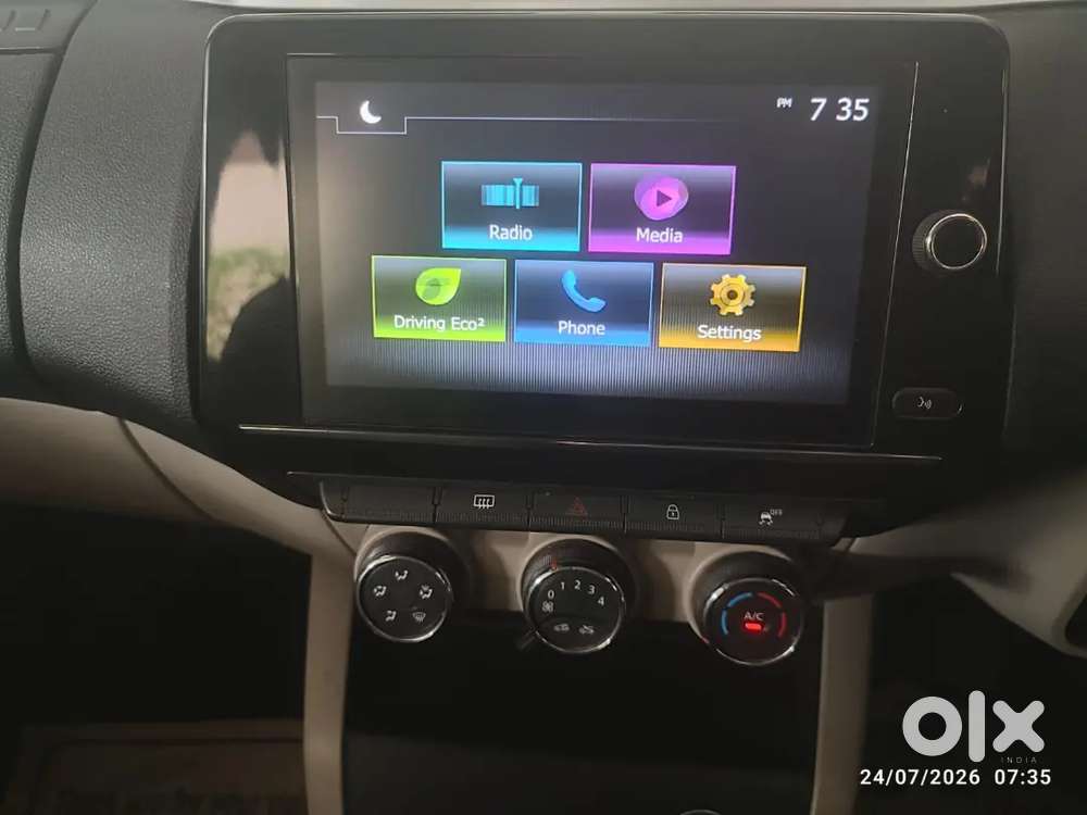 Renault Triber 1.0 Rxz Manual Petrol 2024