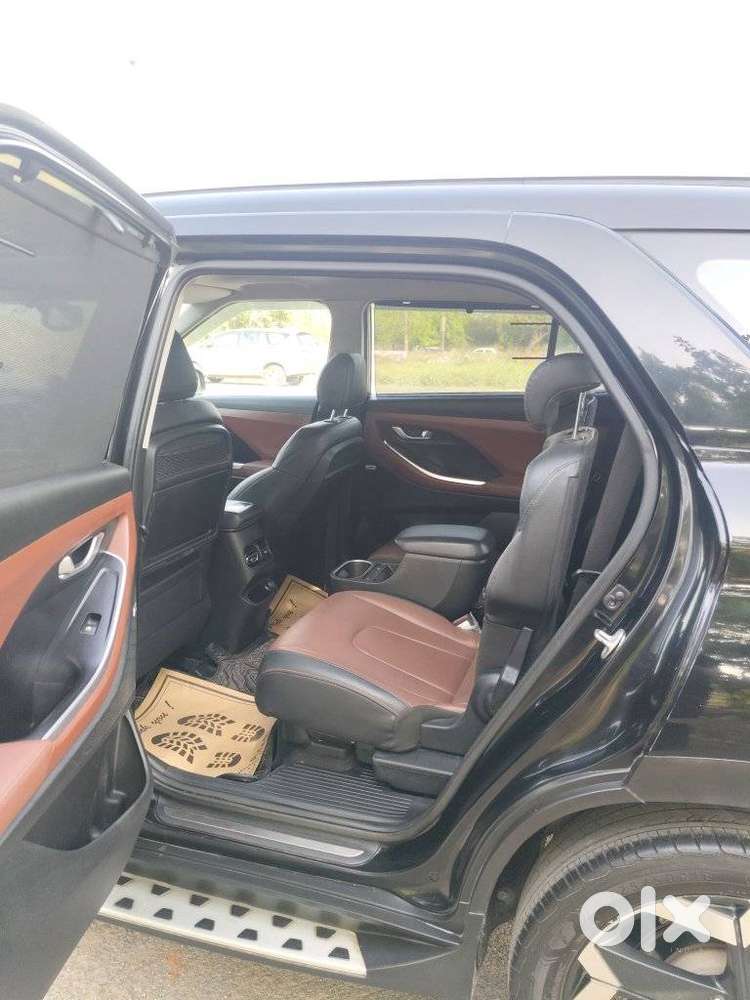 Hyundai Alcazar 2.0 Signature (o) Petrol At 6 Str, 2021, Petrol