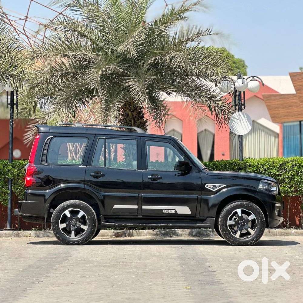 Mahindra Scorpio Classic 2.2 S 11 Mt 7 Str, 2025, Diesel