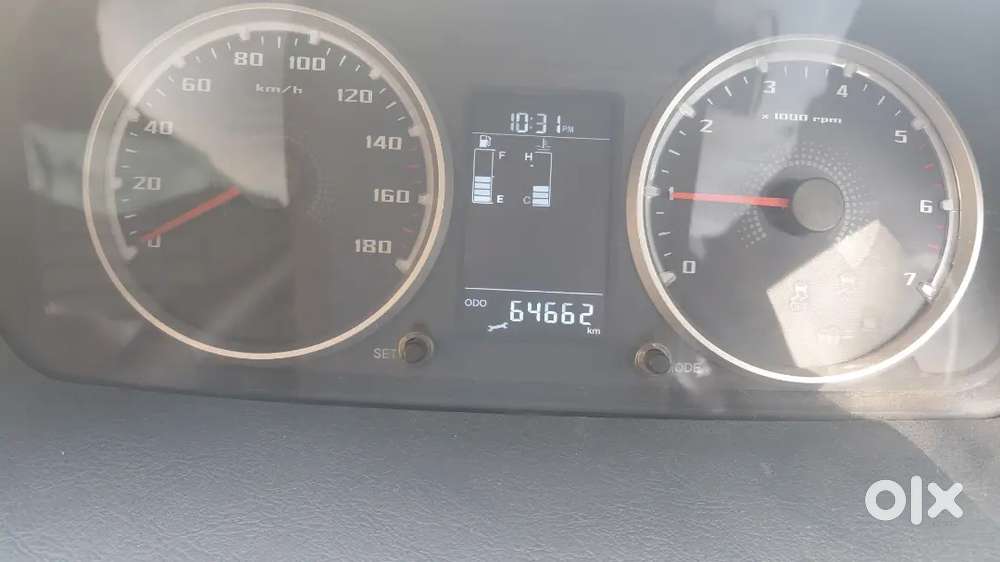 Tata Xenon Xt Crew 2023