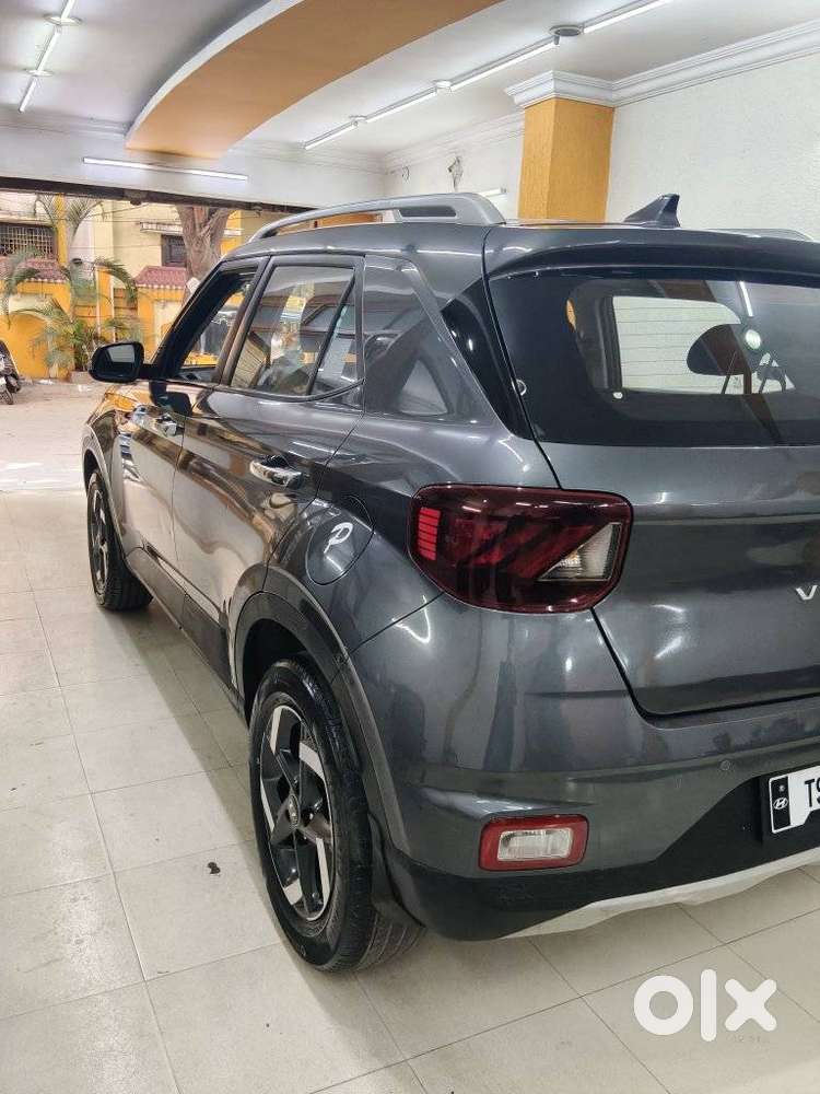 Hyundai Venue 1.0 Sx Turbo Dct, 2019, Petrol