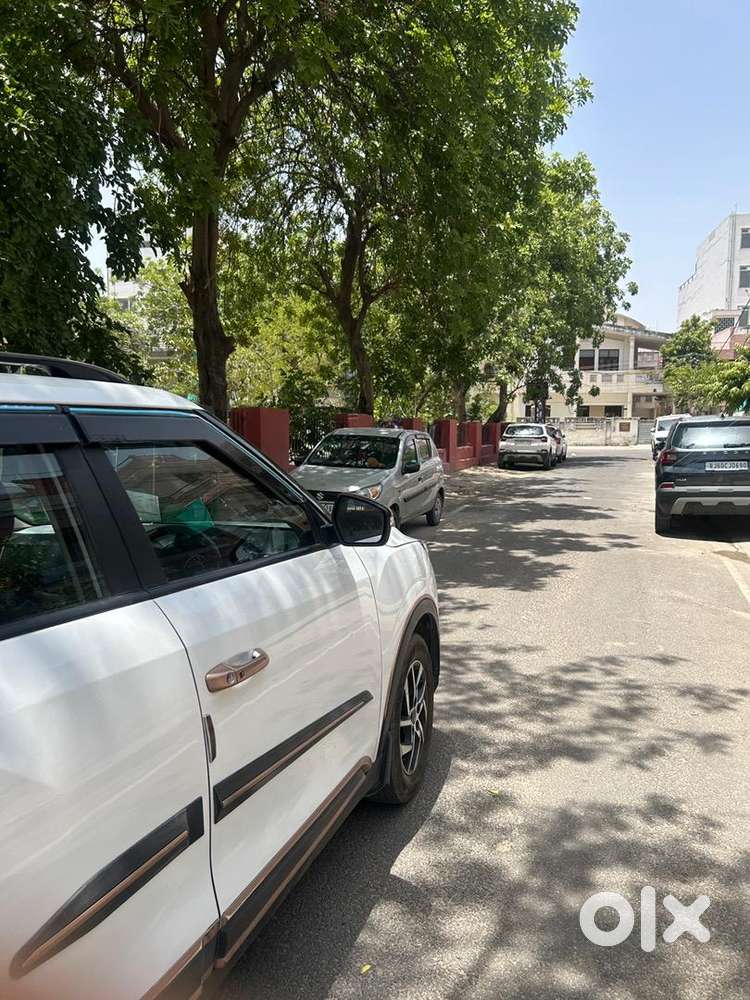 Mahindra Electric Car 2024