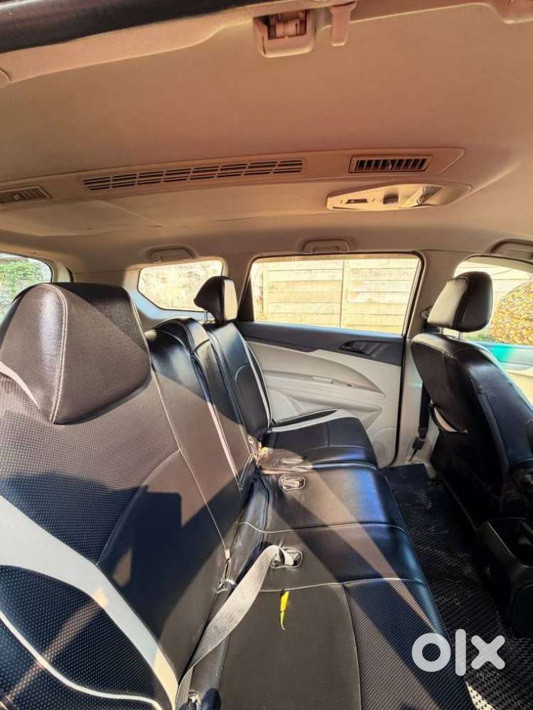 Mahindra Marazzo M4, 2019, Diesel