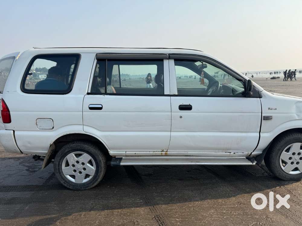 Chevrolet Tavera 2011 Diesel Well Maintained
