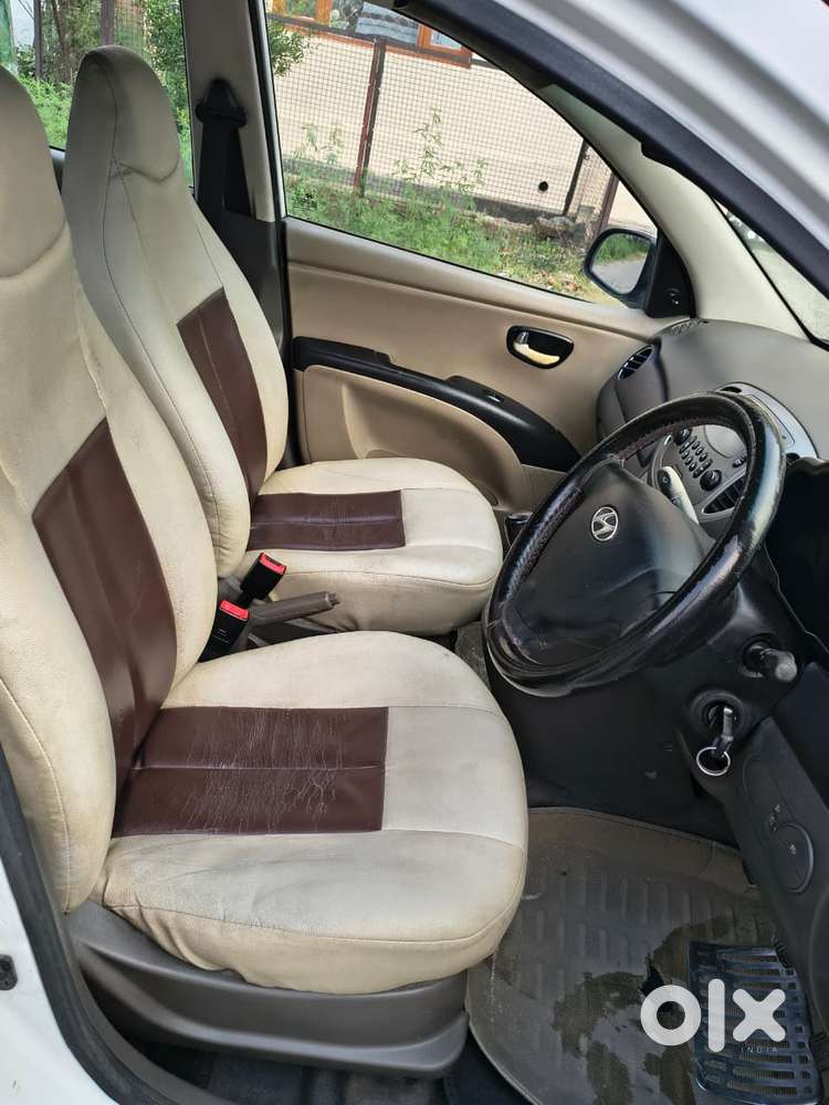 Hyundai I10 Sportz, 2012, Petrol