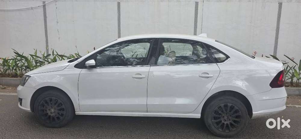 Skoda Rapid 1.0 Rider Plus Tsi, 2021, Petrol