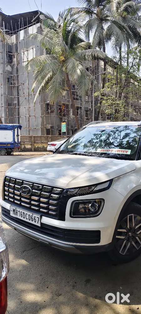 Hyundai Venue 2021 Diesel 77000 Km Driven