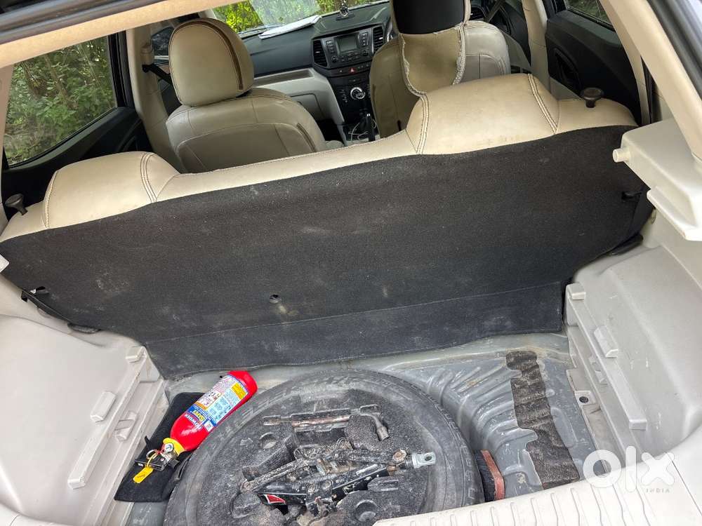 Mahindra Xuv300 Turbosport 2023 Petrol Well Maintained