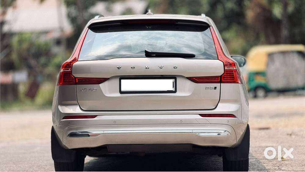 Volvo Xc60 D5 Inscription, 2023, Petrol