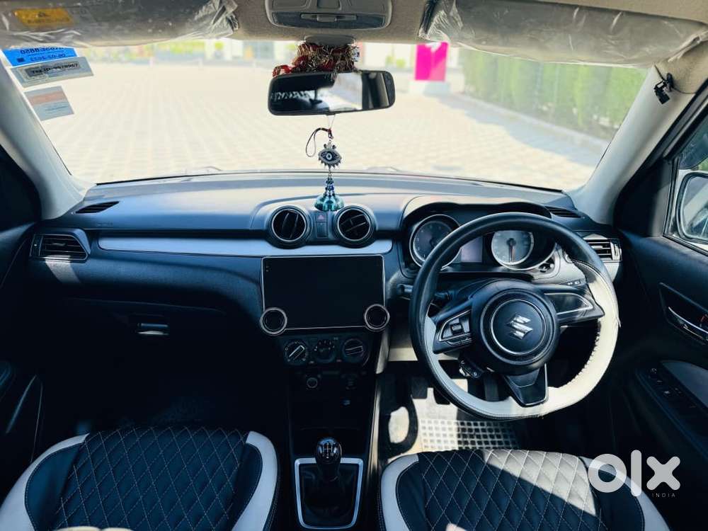Maruti Suzuki Swift Vxi Optional, 2022, Petrol