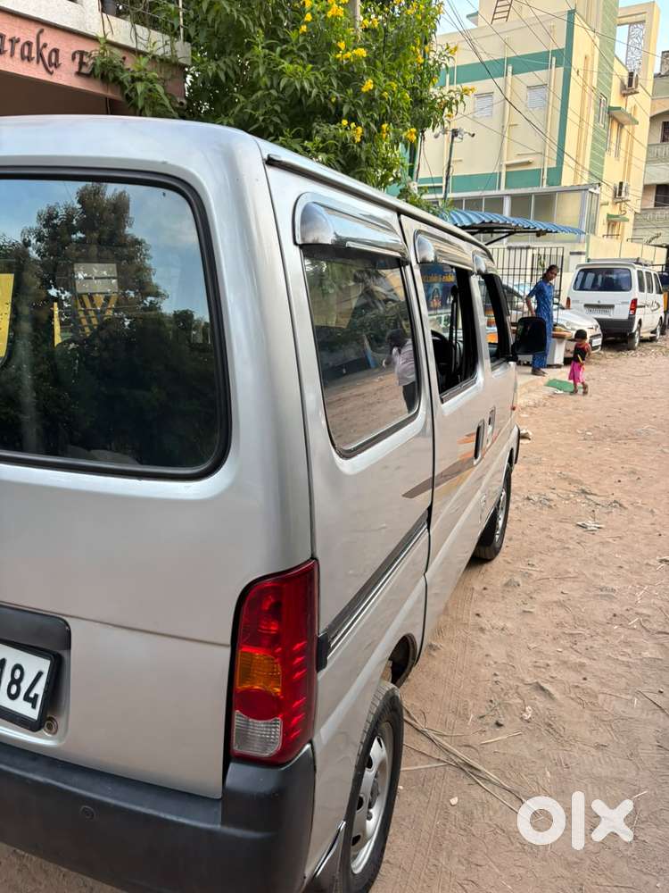 Maruti Suzuki Eeco, 2022, Cng & Hybrids