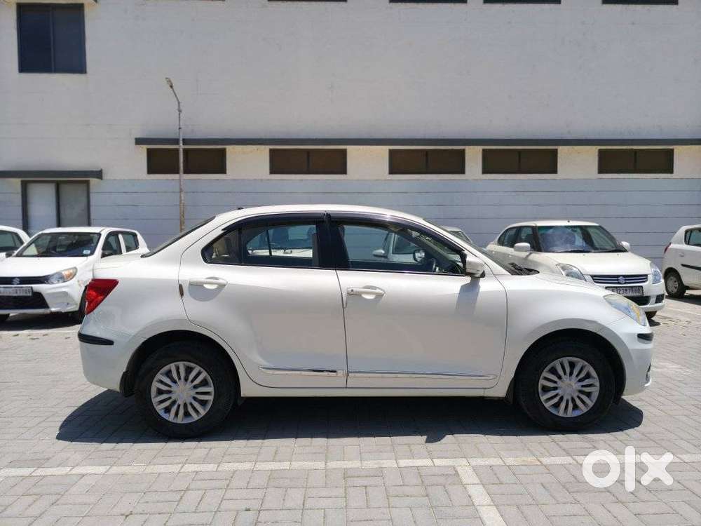 Maruti Suzuki Dzire 1.2 Vxi, 2021, Petrol