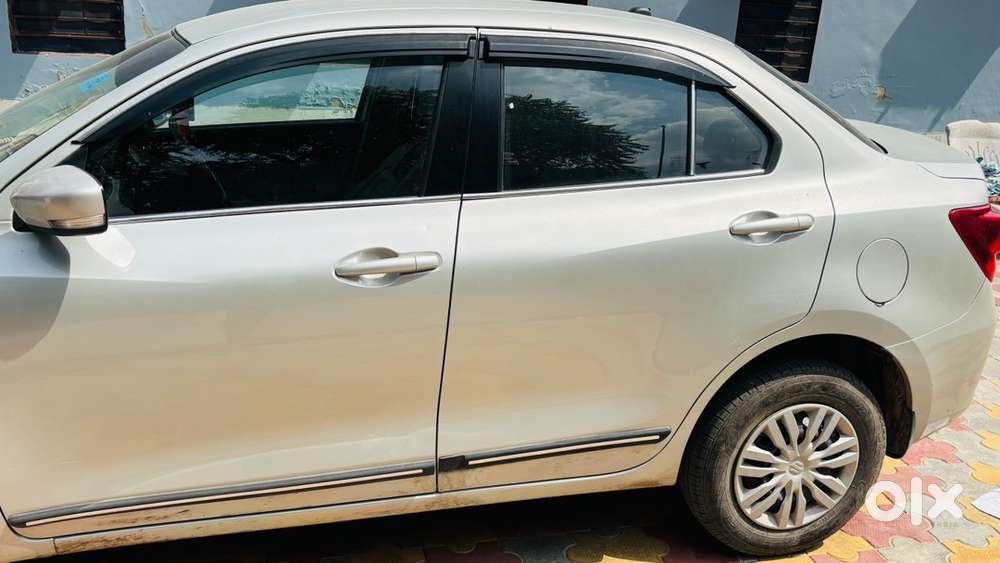 Maruti Suzuki Dzire 2018 Petrol Well Maintained