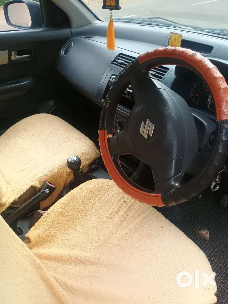 Maruti Suzuki Swift 2006 Petrol
