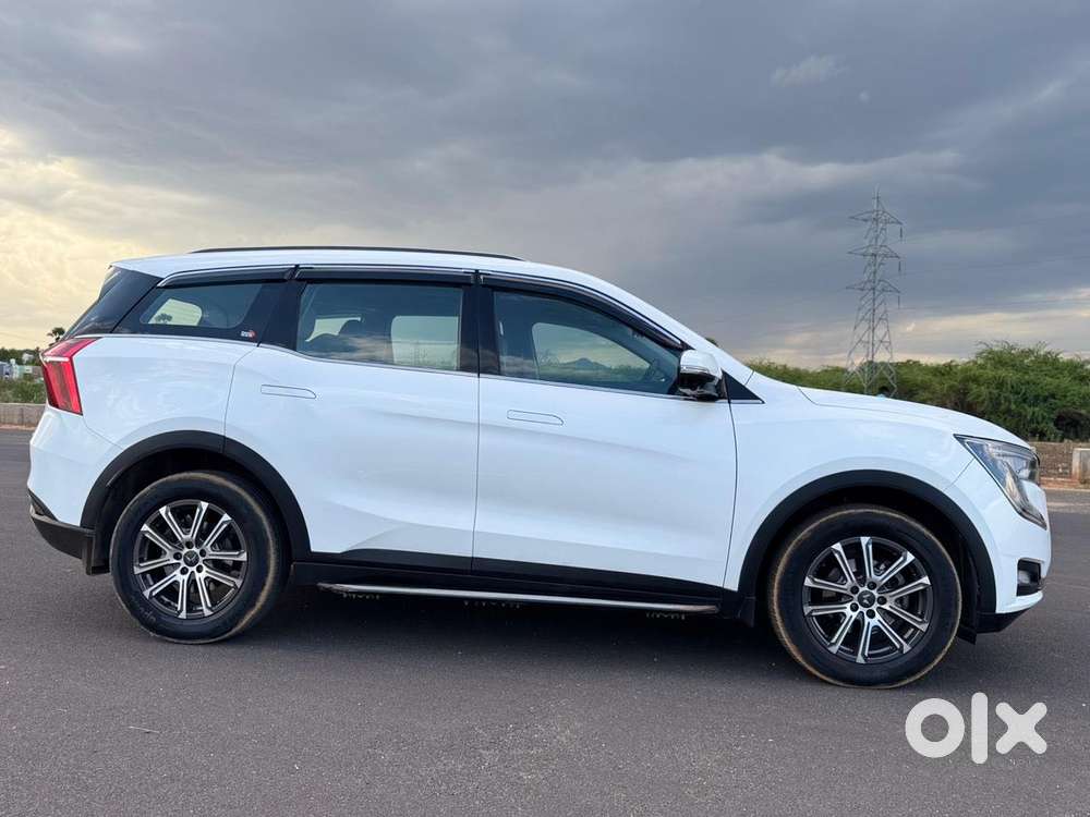 Mahindra Xuv700 2.2 Ax 7 Diesel Mt Luxury Pack Str, 2023, Diesel
