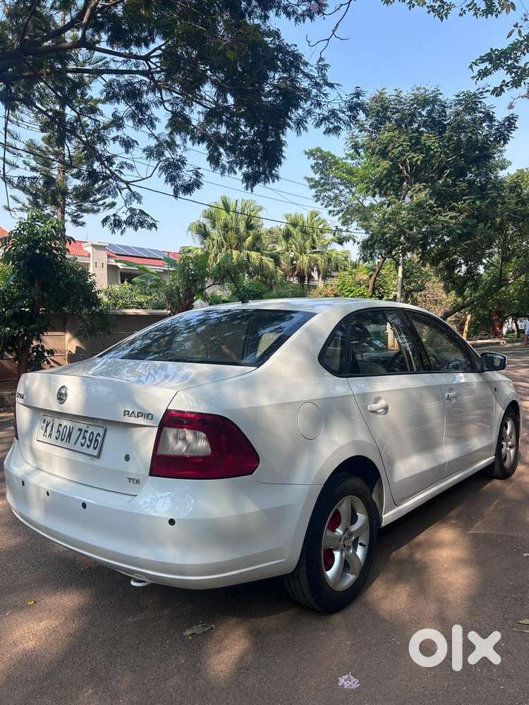 Skoda Rapid Diesel 2013