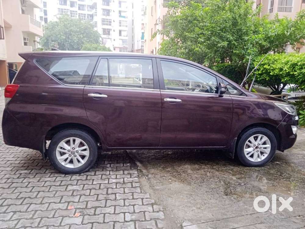 Toyota Innova Crysta 2017 Diesel Variant