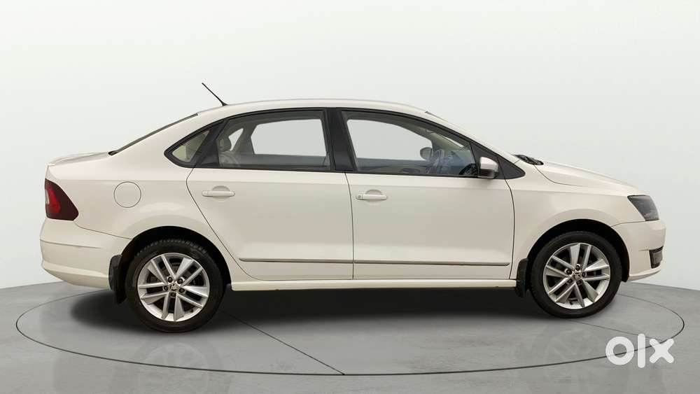 Skoda Rapid 1.6 Mpi At Style, 2019, Petrol